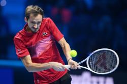 足球直播吧-包含年终总决赛翻盘蒙特卡洛大师赛，梅德韦杰夫点燃赛场的词条