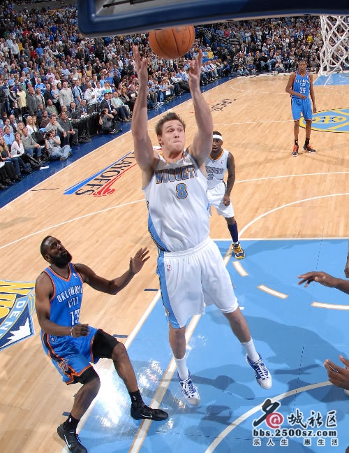 关于波兰男篮翻盘雄鹿，加里纳利高光表现的信息